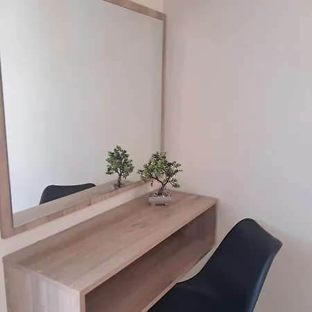 Apartman Asteri *